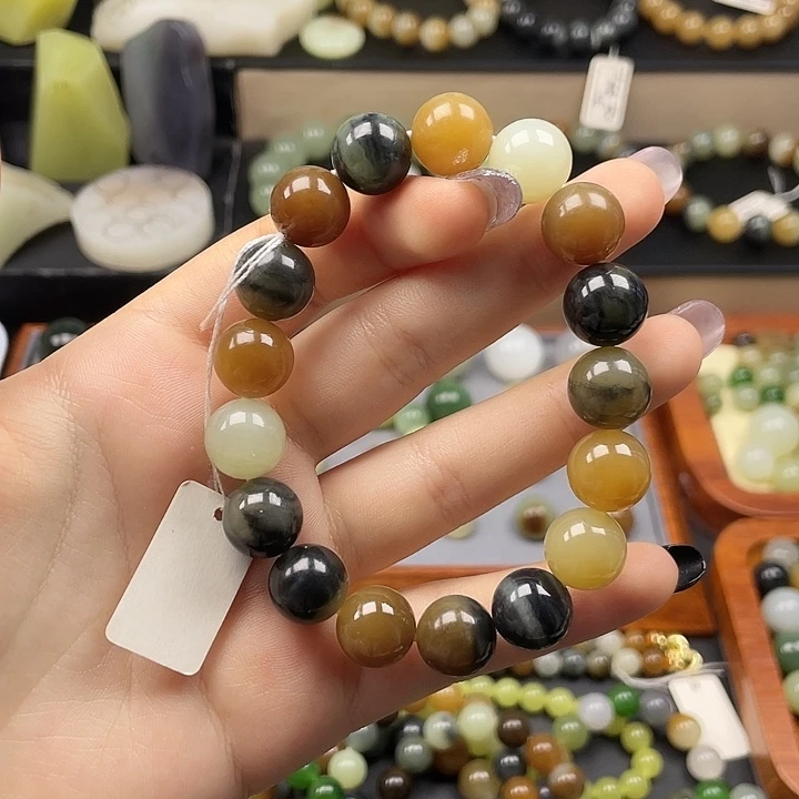 和田玉（糖玉）未镶嵌手链