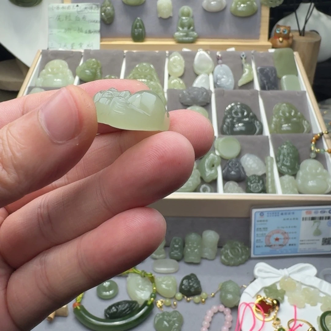 和田玉颈饰未镶嵌婉*记