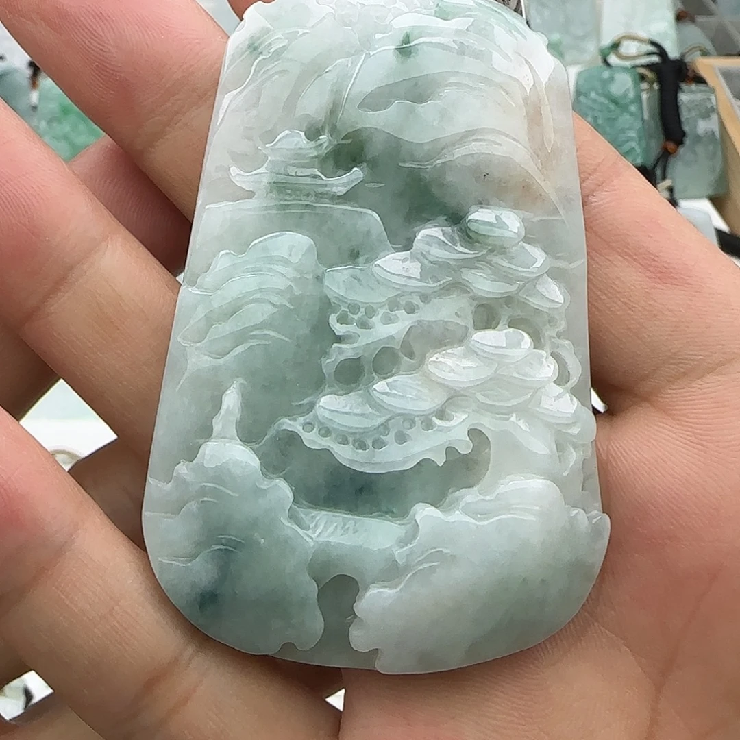 翡翠未镶嵌颈饰翡翠