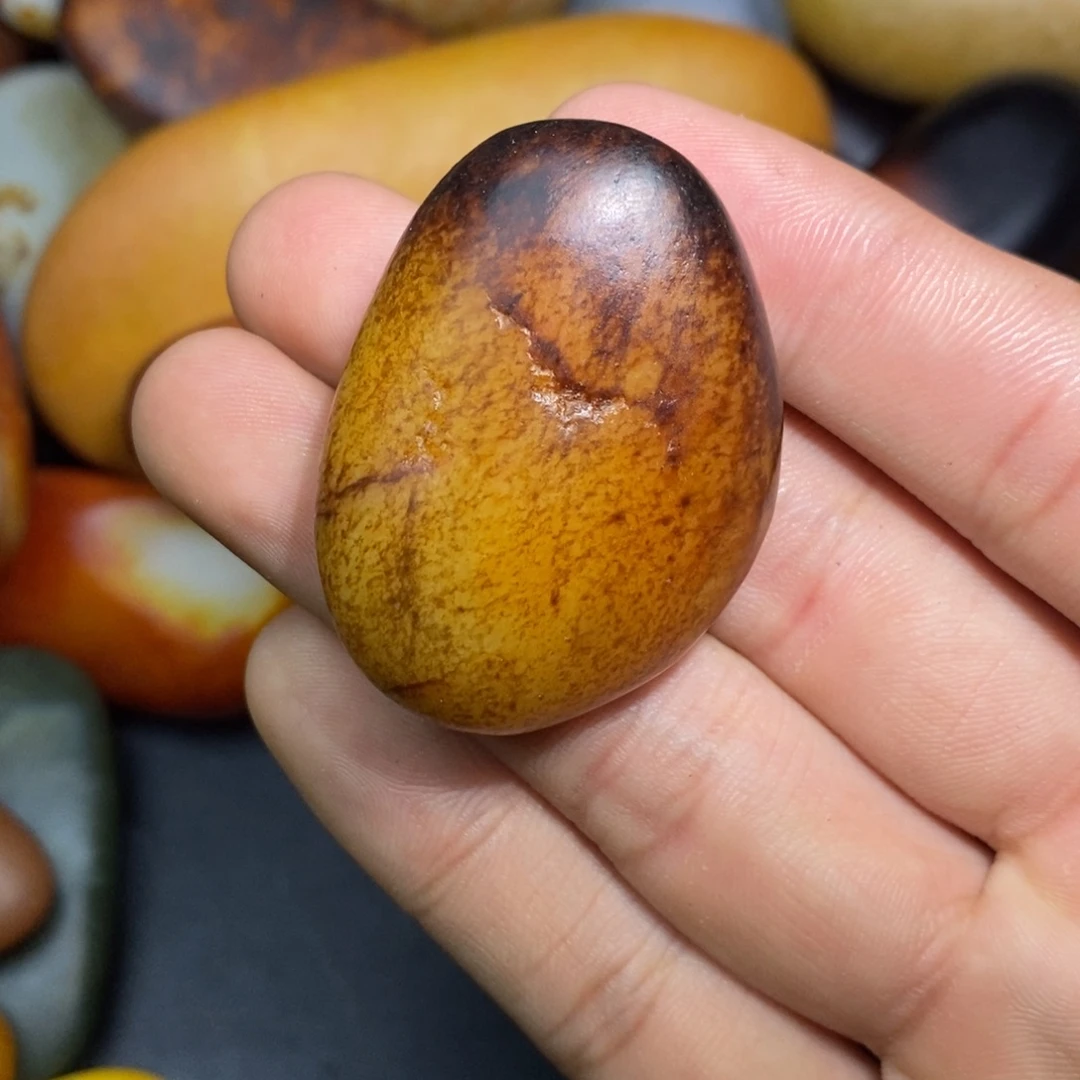 和田玉未镶嵌珠宝奇石