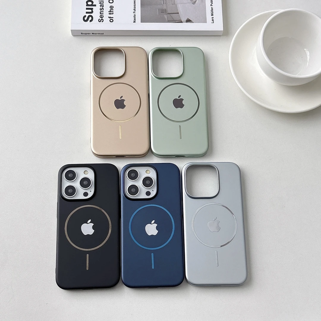 菲菲猪超薄磨砂磁吸苹果16适用于手机壳iPhone15promax轻奢17pro