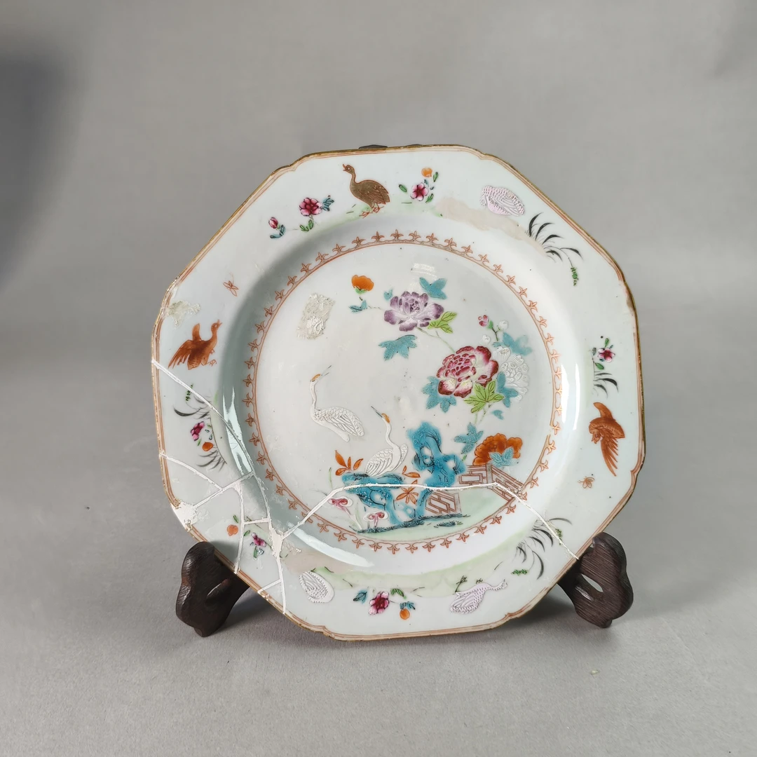 25072403清乾隆粉彩花鸟纹八方赏盘（修复） 口径22cm A1900