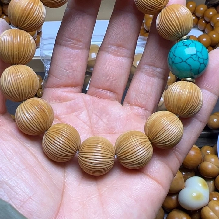 吊坠橄榄核聚宝盆