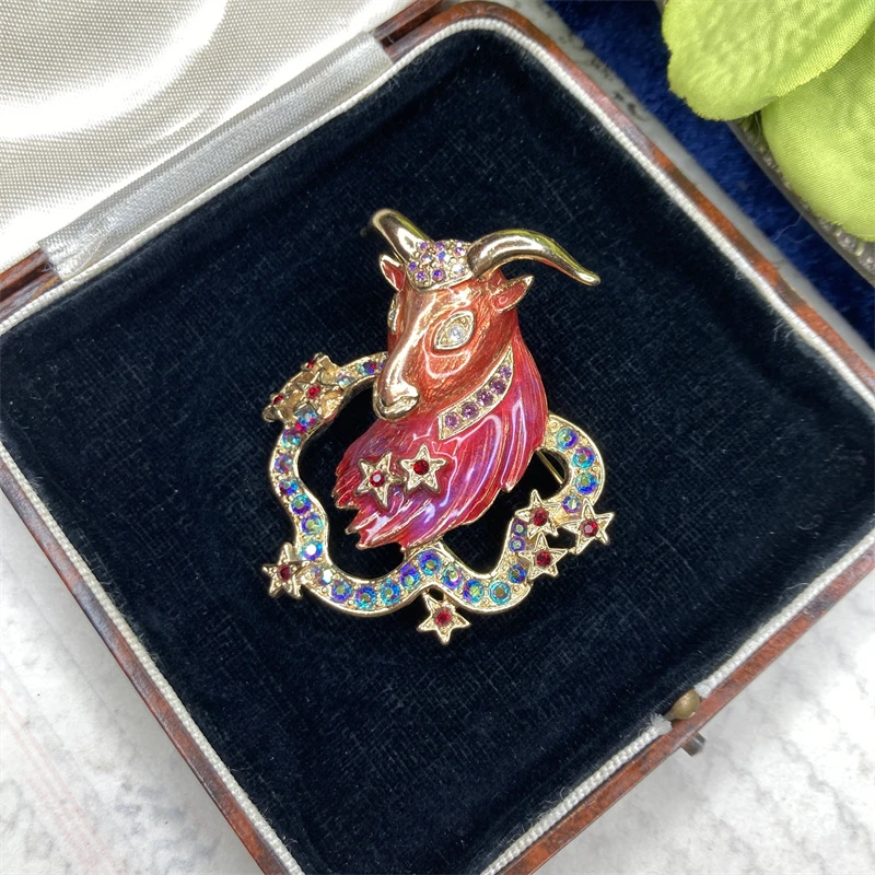 合金胸针 kriks folly摩羯星座胸针2-22【2071226-002】