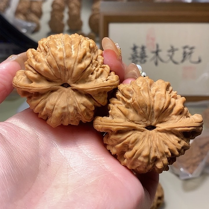 文玩核桃吊坠51官帽