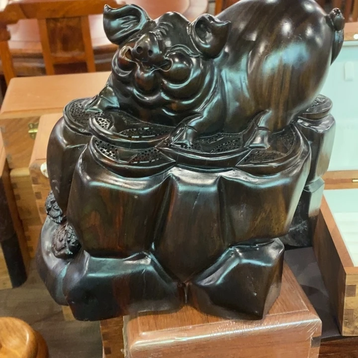 交趾黄檀（大红酸枝）?*笙老货福气猪