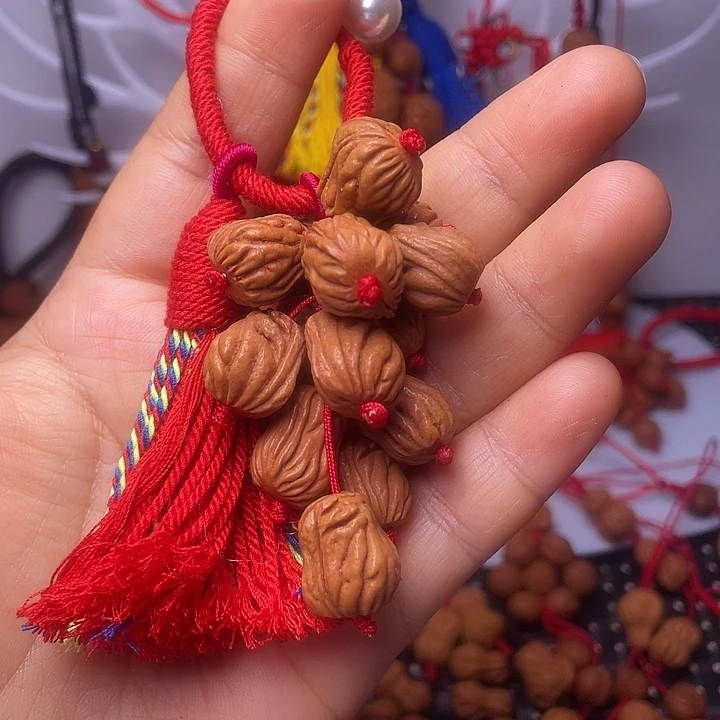 桃核吊坠龙纹桃枭