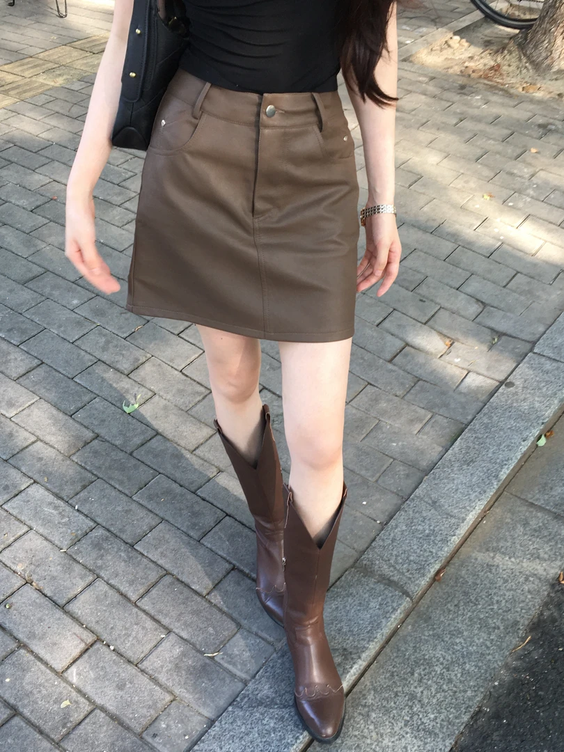 春秋季A字版显瘦高腰半身裙2025小个子包臀皮裙气质百搭高级短裙