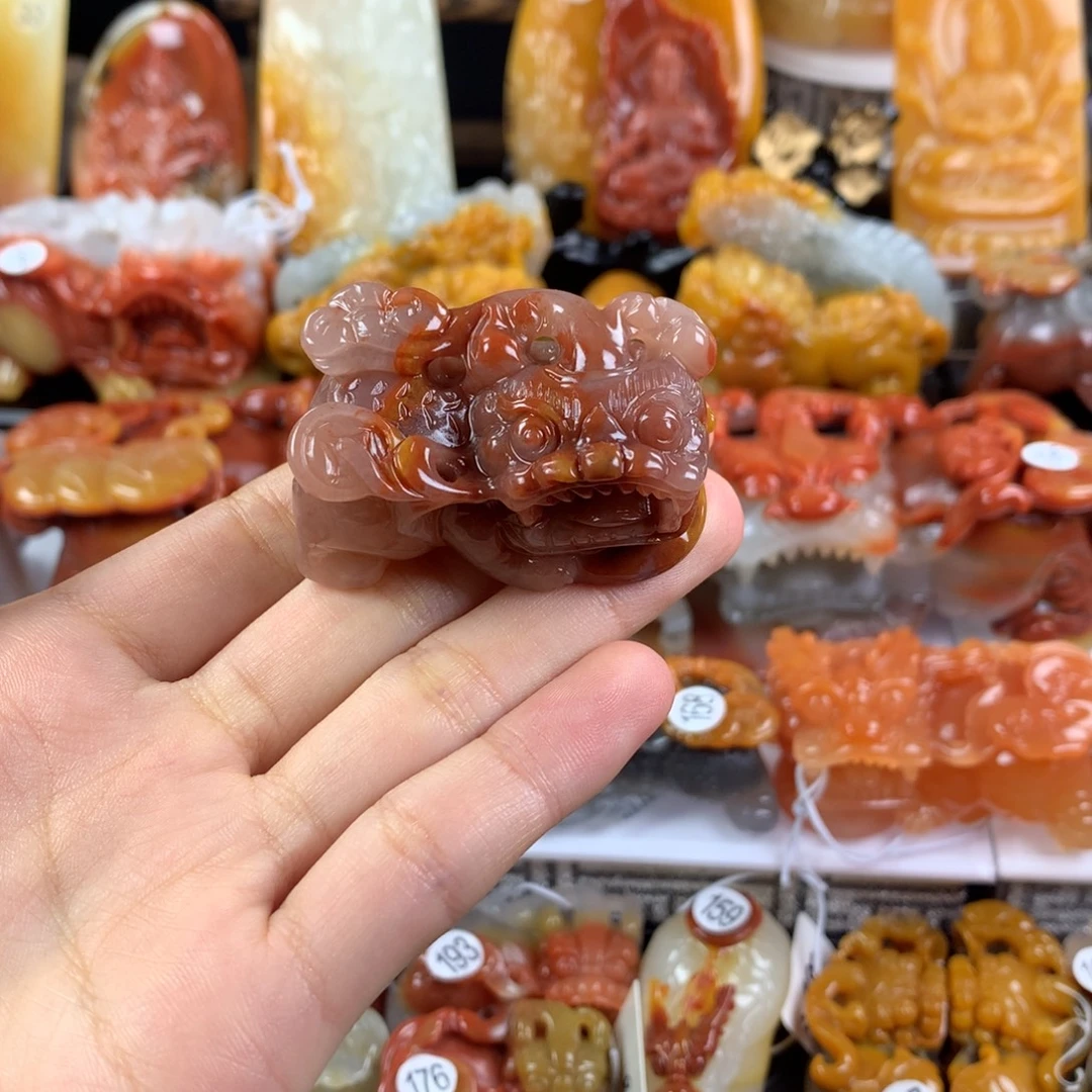 石英质玉（黄龙玉）未镶嵌挂件