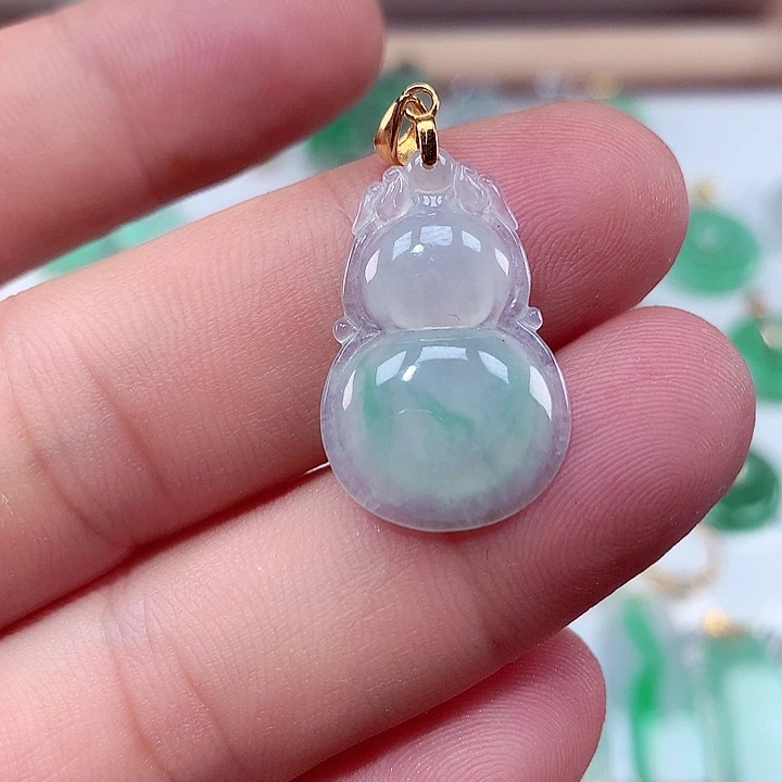 颈饰未镶嵌翡翠吊坠