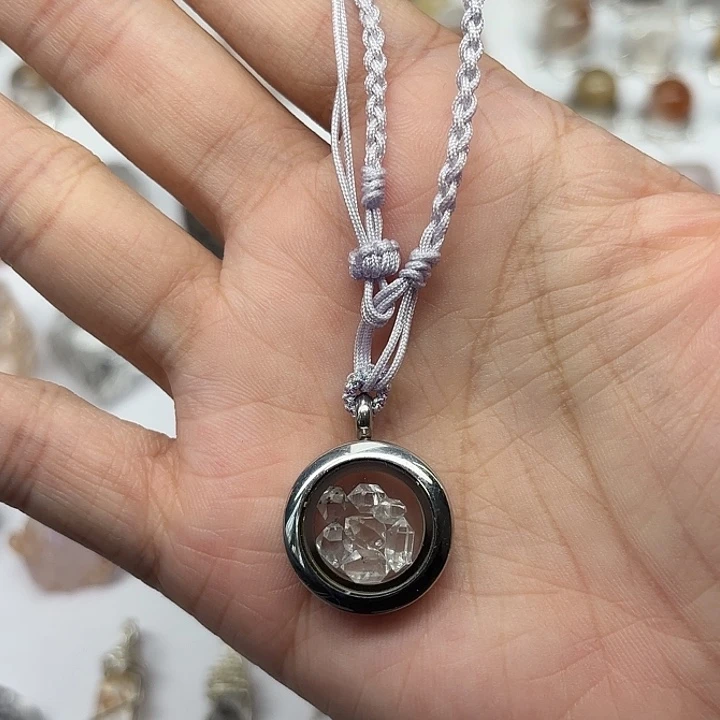 颈饰未镶嵌水晶闪灵钻挂件