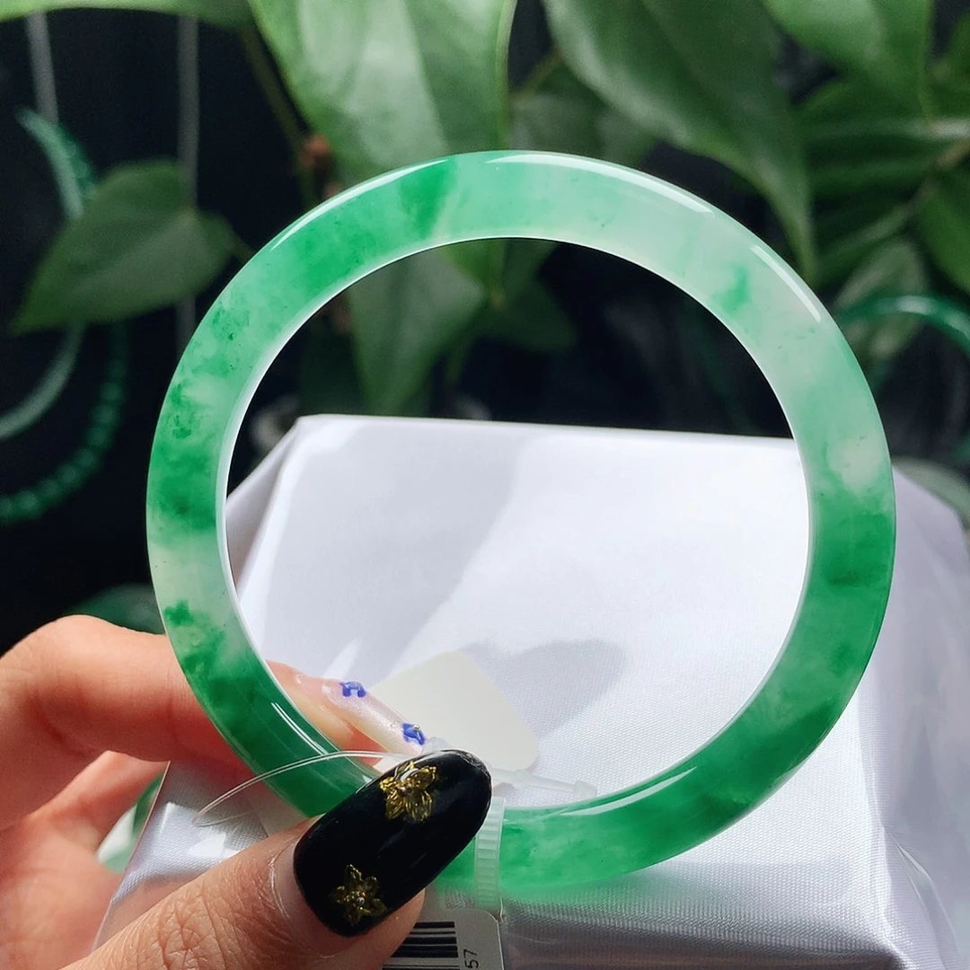 石英质玉未镶嵌手镯58