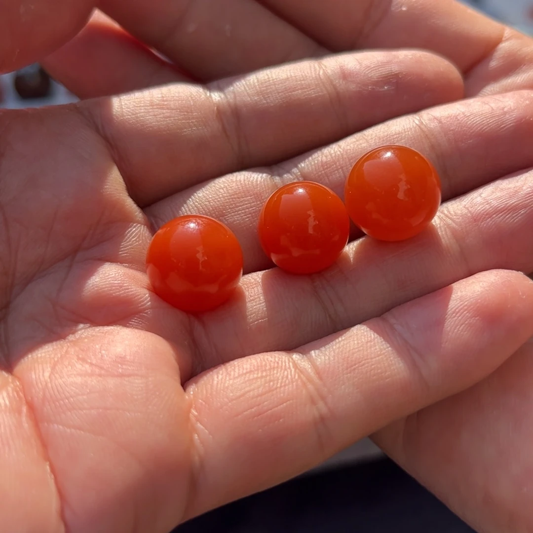 皇***廷南红玛瑙未镶嵌挂件