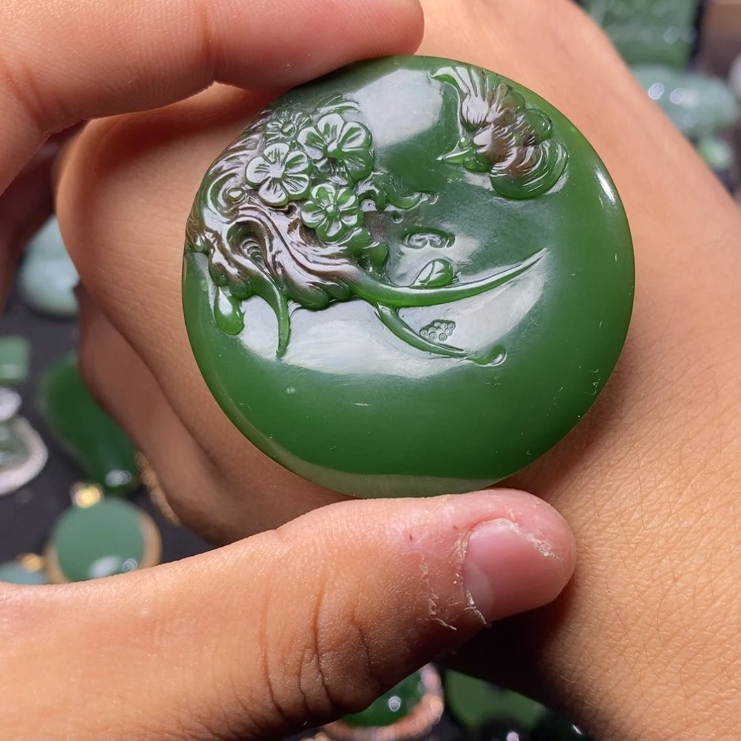 吊坠(不含链)未镶嵌和田玉（碧玉）