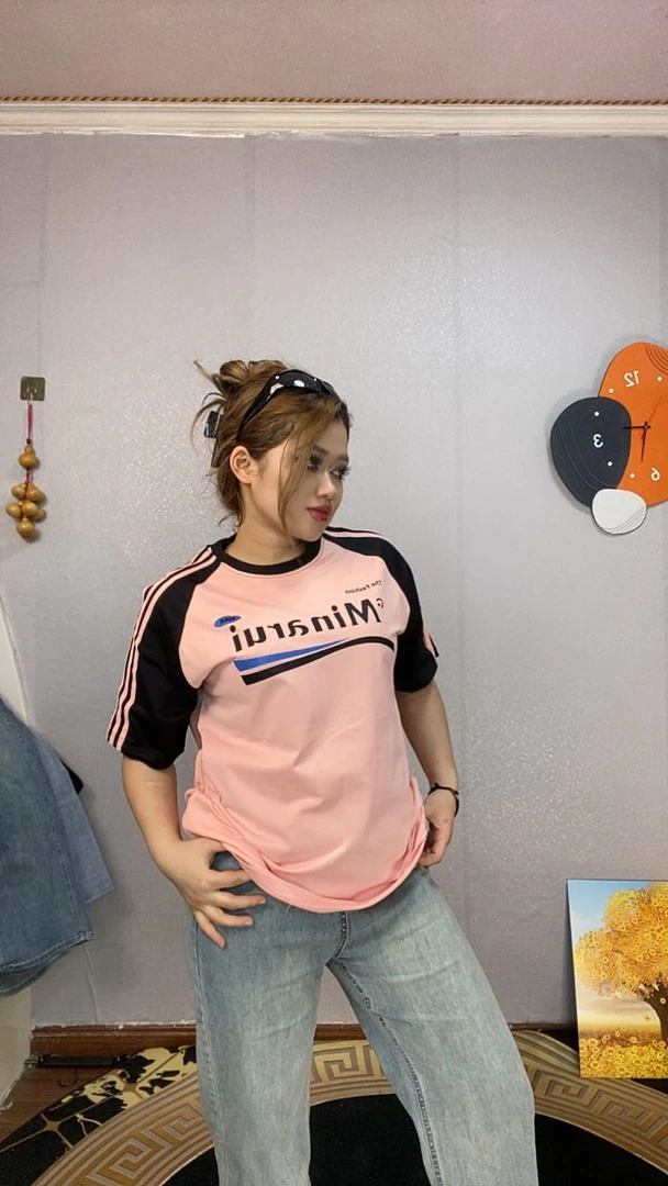 运动条纹白色青春活力上衣贴布T恤青少年印花显瘦夏季短袖