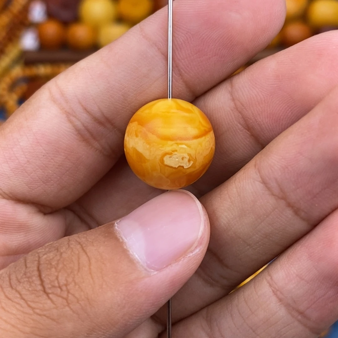 未镶嵌琥珀珠宝奇石