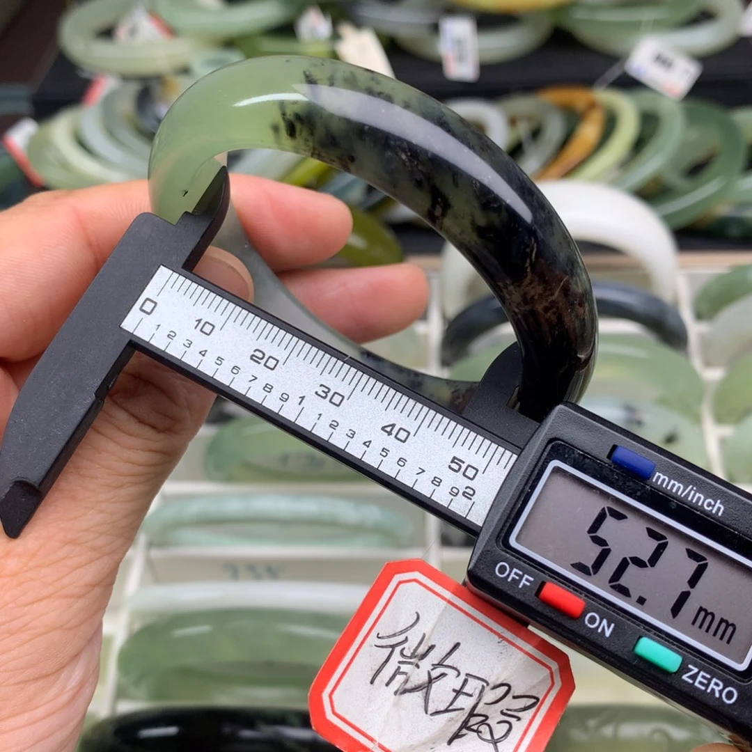 未镶嵌蛇纹石玉手镯725