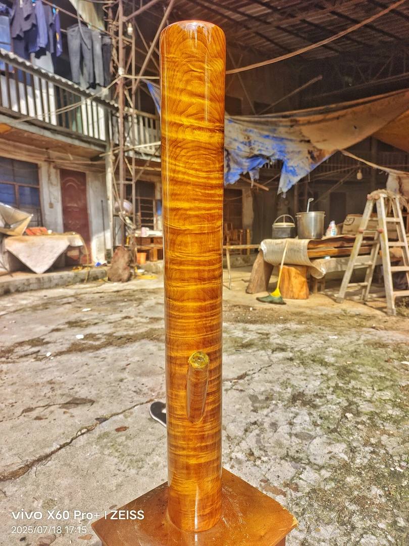 缅甸金丝楠木烟筒，金线波纹爆满，难得一求，收藏版，尺寸83x10.5x8