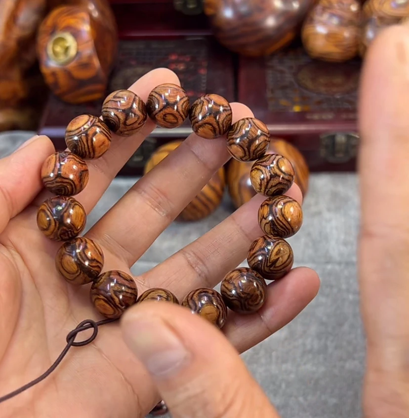 海南黄花梨1.5叉纹对眼手串