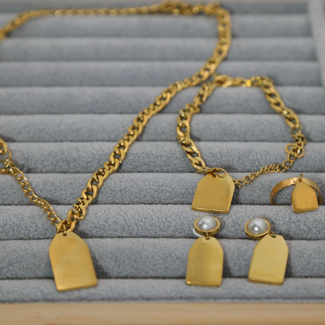 钛钢耳饰 四件套欧美时尚款金色饰品黄色