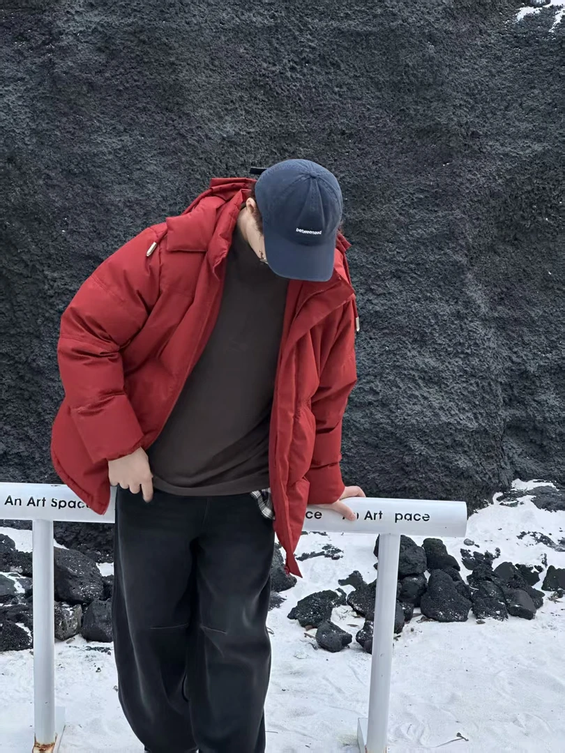 卞可【2025亲子】硬壳分割拼接定格充绒燕尾羽绒服