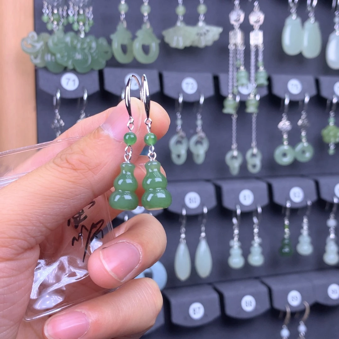 和田玉耳饰银S925镶嵌这****?