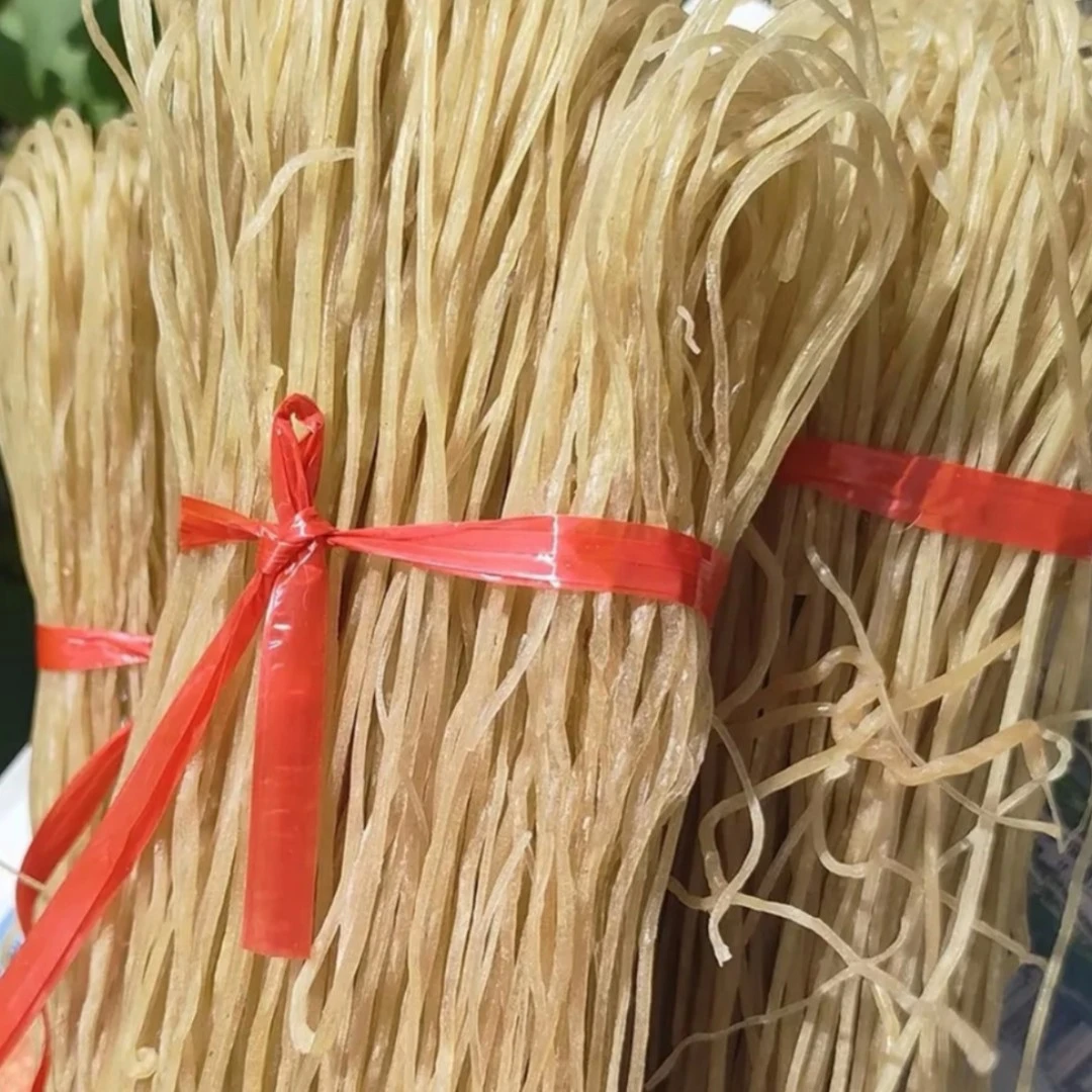手工红薯粉条自然晾晒纯正劲道适合火锅炖菜