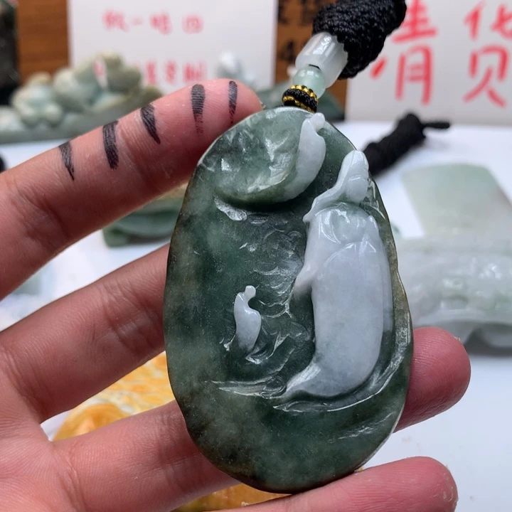 翡翠未镶嵌颈饰保真天然a货翡翠