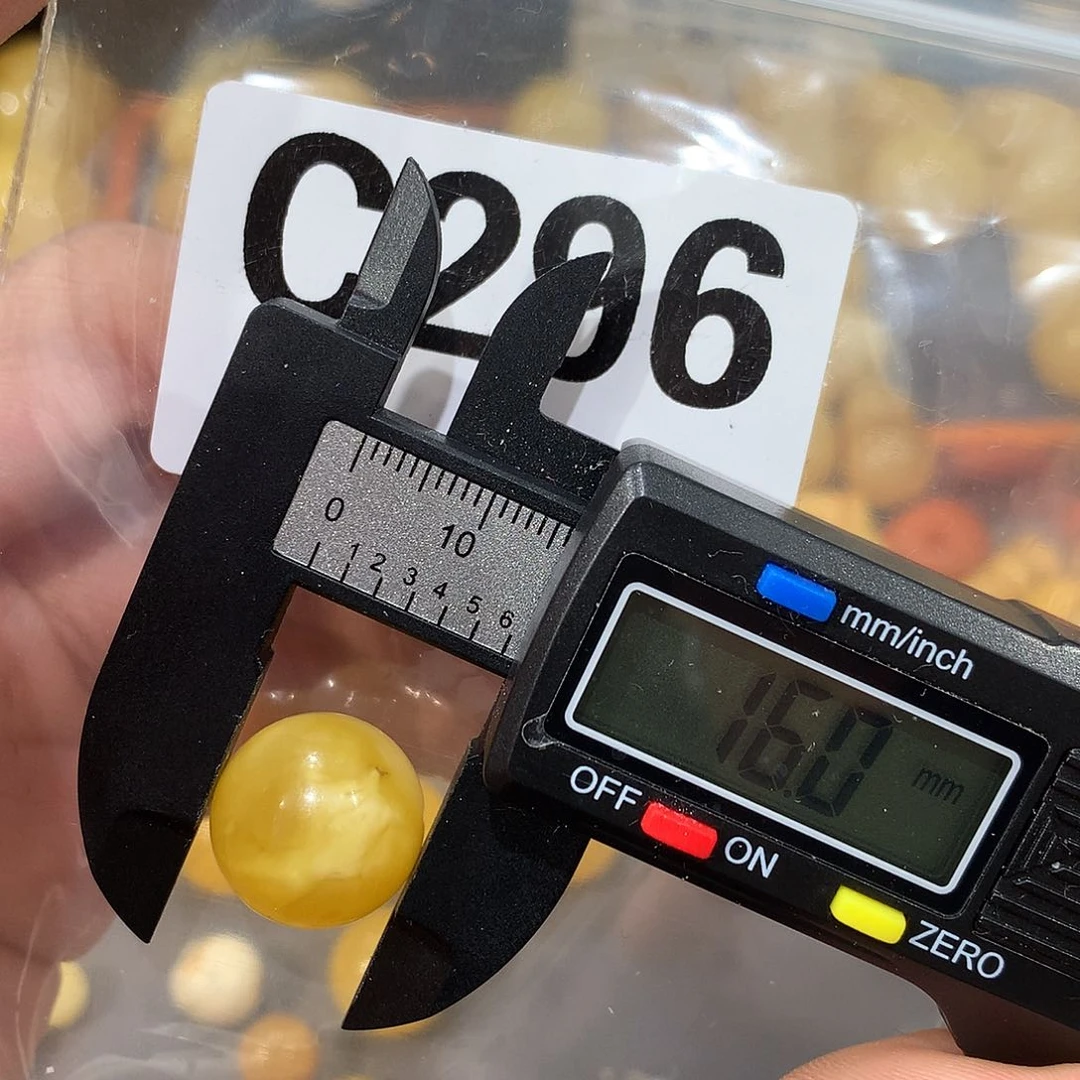 未镶嵌琥珀珠宝奇石