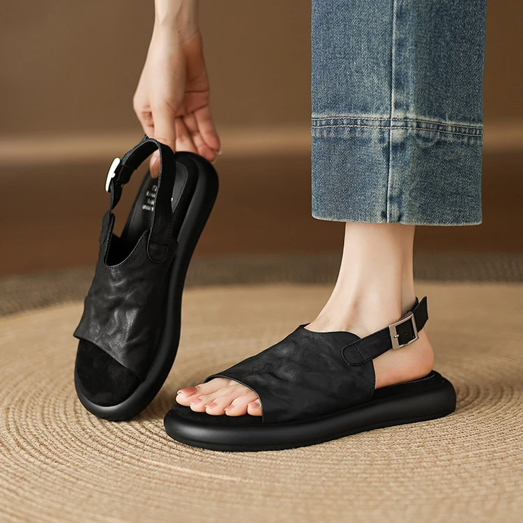 小众舒适平跟厚底暗黑系软底外穿凉鞋简约百搭休闲夏季爆款罗马鞋