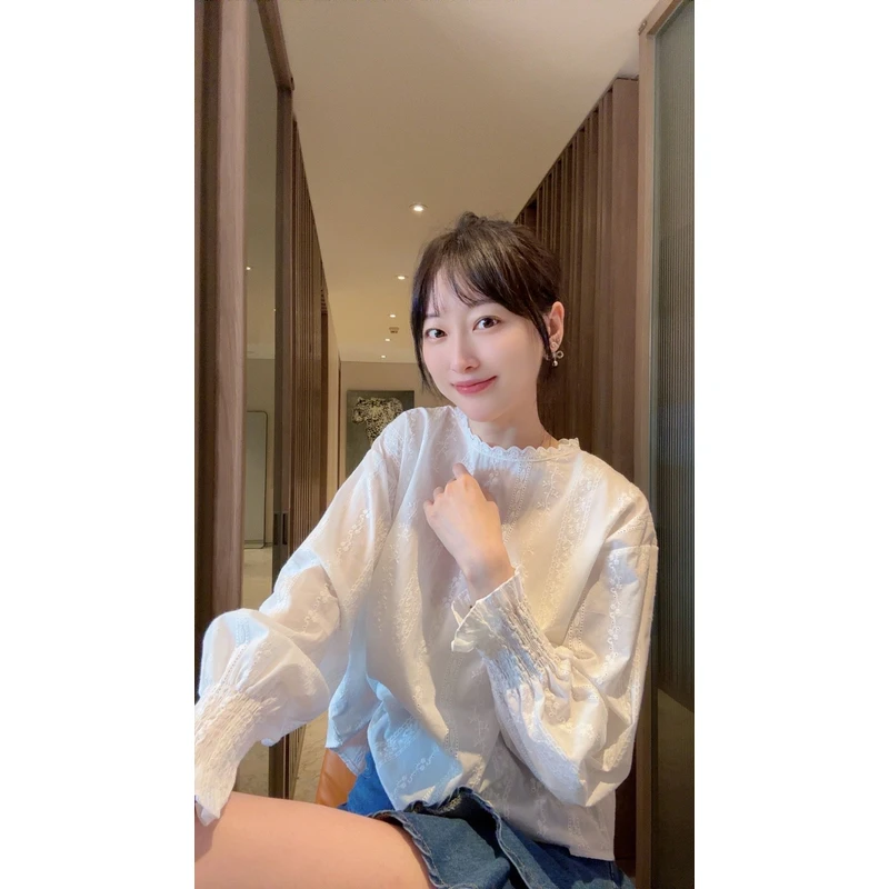 【张静芝】刺绣百搭灯笼袖衬衫
