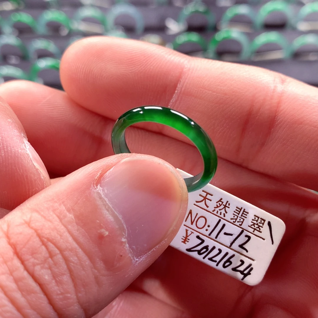 翡翠未镶嵌戒指翡翠戒指