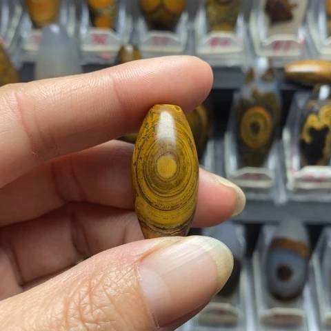 未镶嵌玛瑙/玉髓珠宝奇石