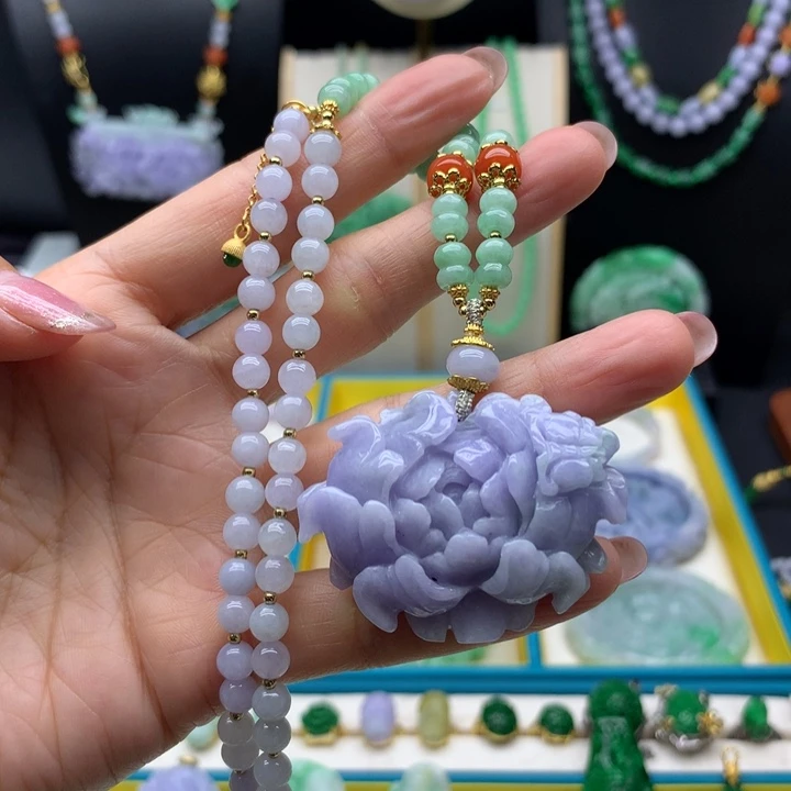 翡翠未镶嵌颈饰翡翠花