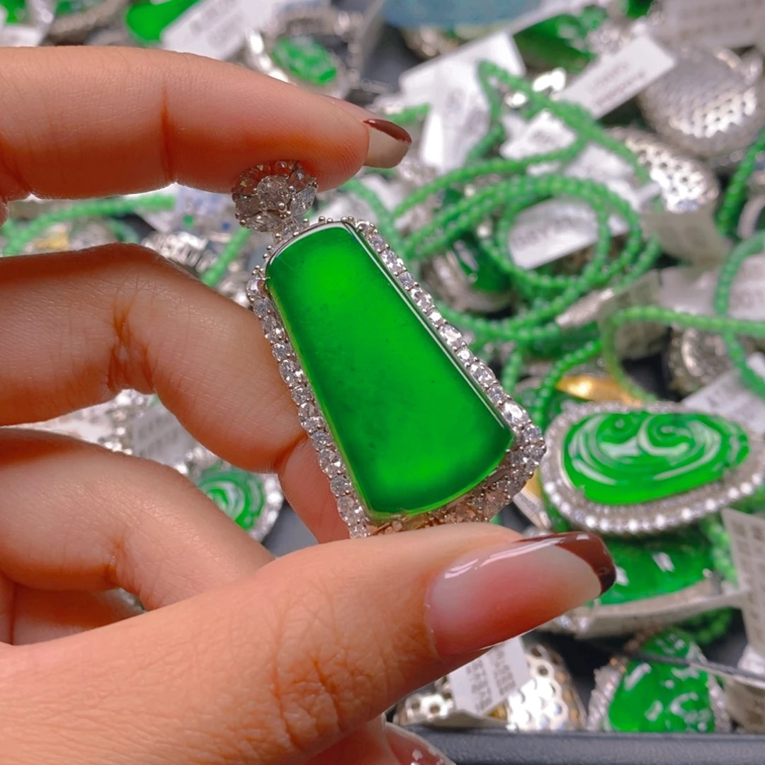 翡翠颈饰银S925镶嵌朝*8888888888