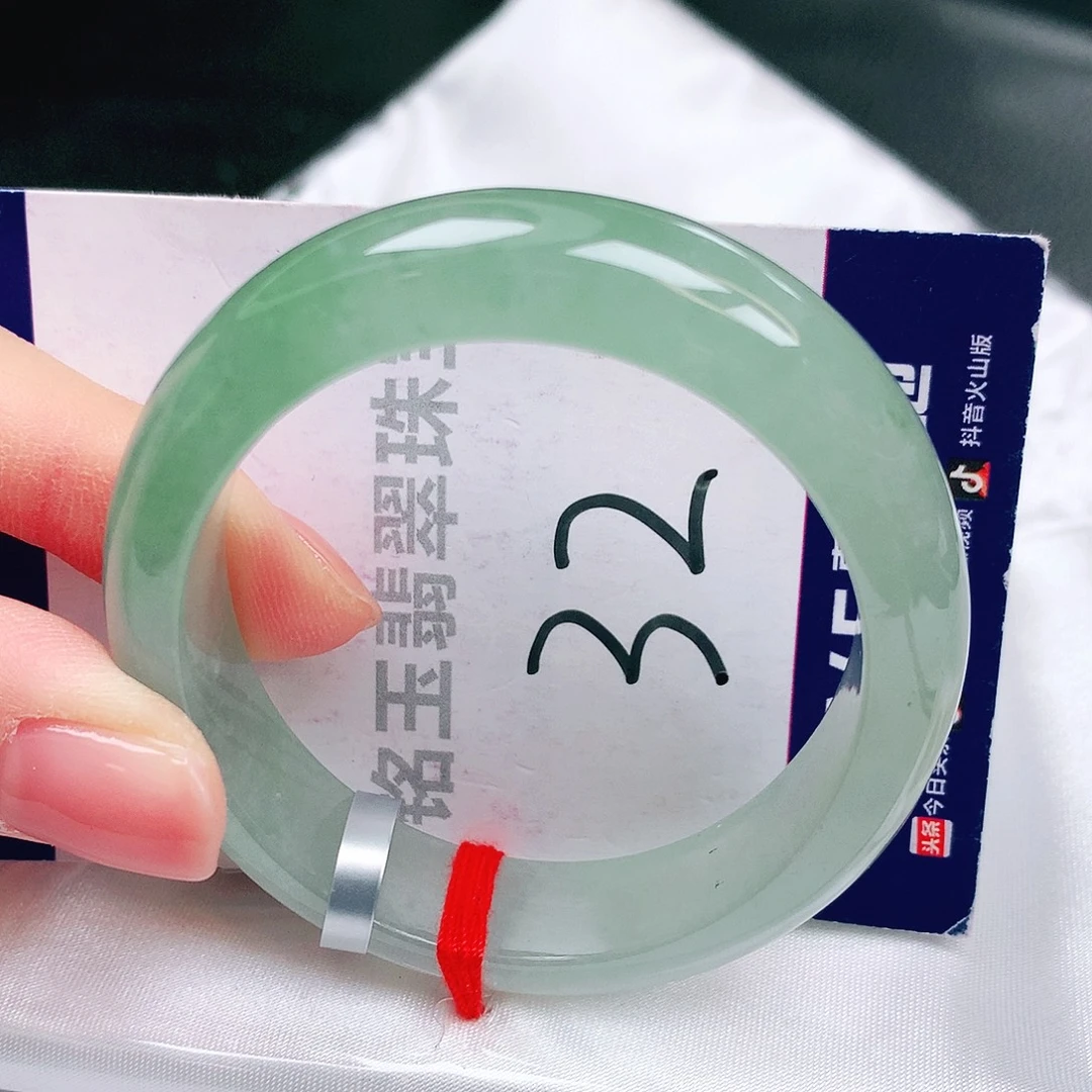 翡翠未镶嵌手镯缅甸天然a货翡翠手镯52贵