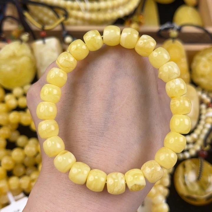 未镶嵌琥珀裸石琥珀，