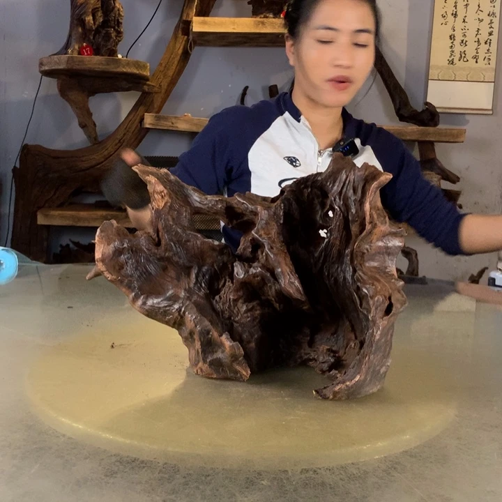 杨***强天然的云南紫柚木会黄水