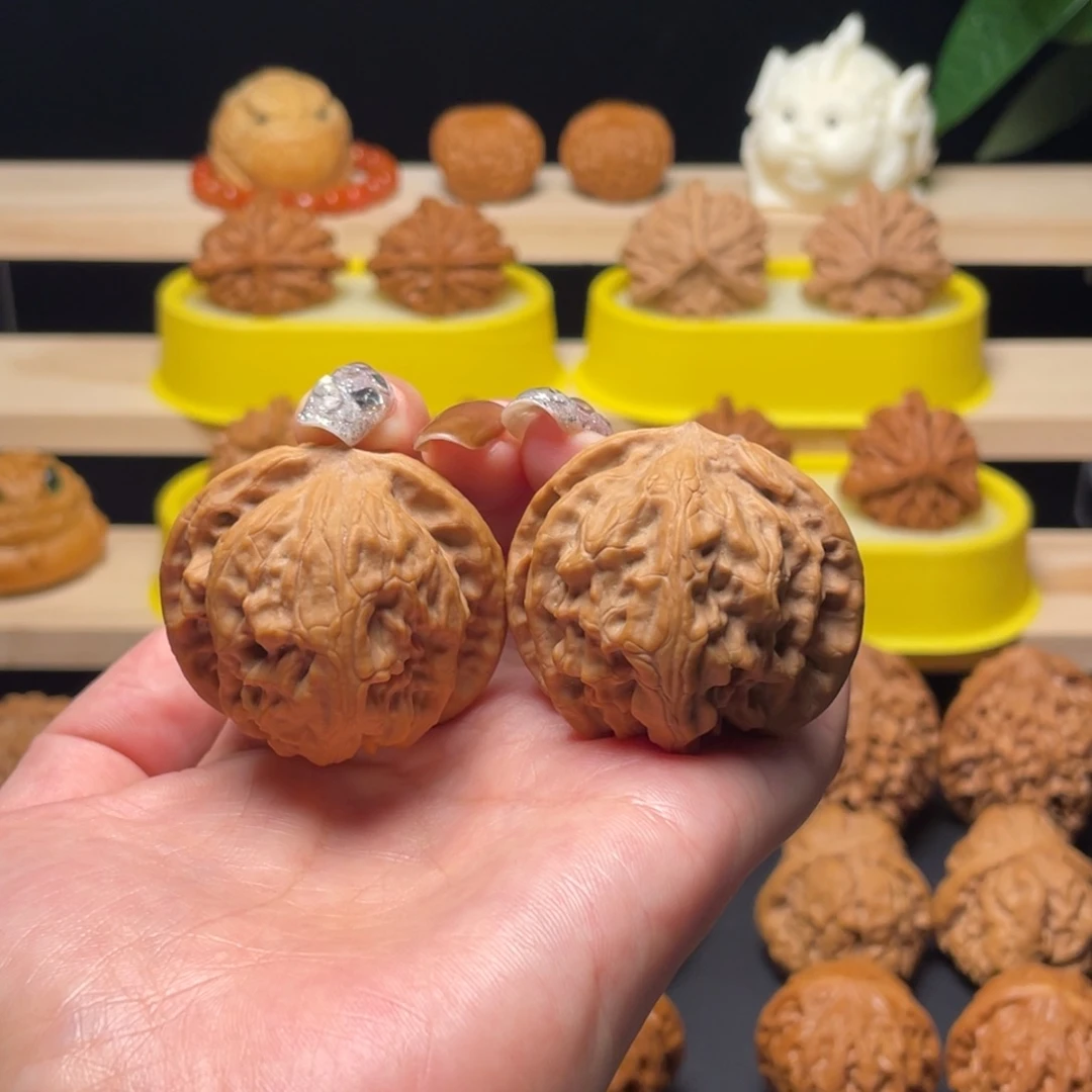 文玩核桃把件41全品野狼