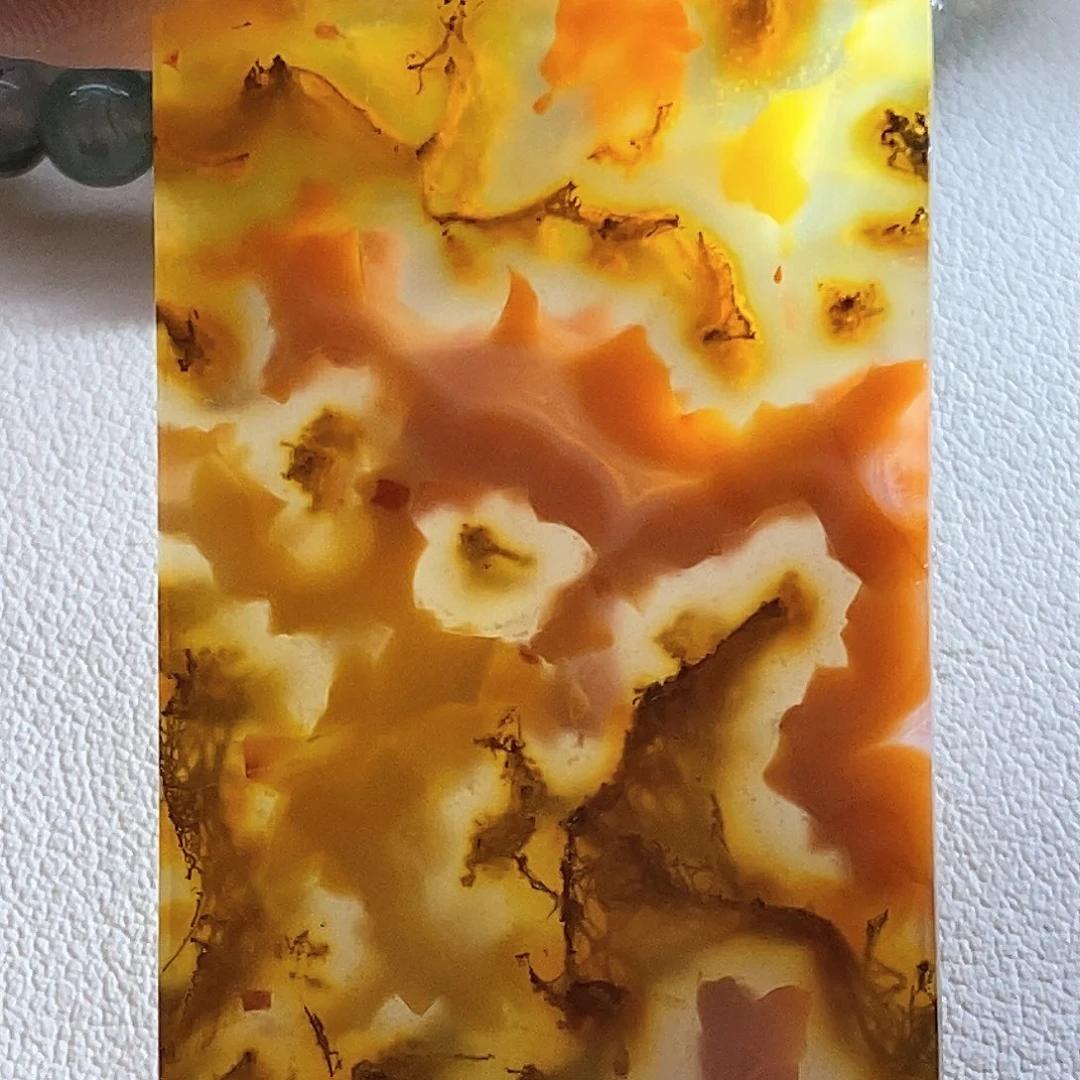 未镶嵌颈饰玛瑙/玉髓王*咔