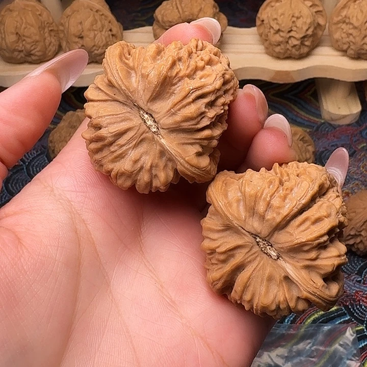 吊坠文玩核桃南疆石