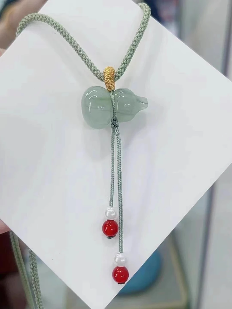 新疆天然玉石天山翠葫芦福禄吊坠项链女款挂件