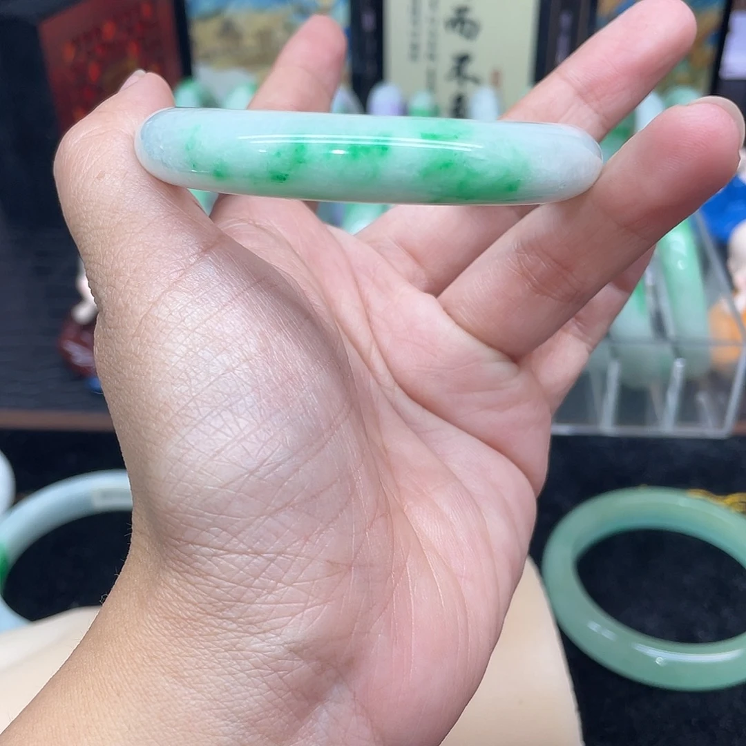 突***秃以图为准云主播012