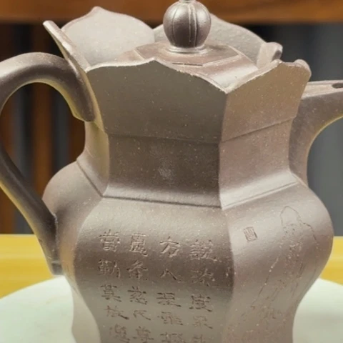 紫砂茶壶密密麻麻