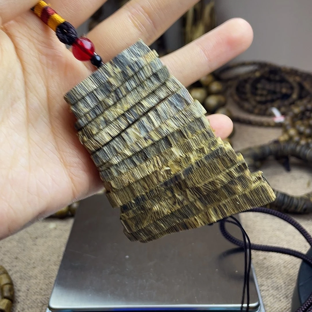 沉香碎屑沉香车挂