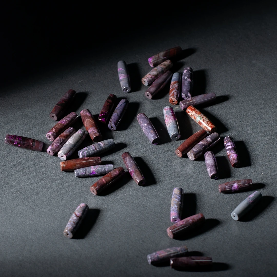 世间臻宝-泥地舒俱来长桶珠单珠/多样性发/发一个/P7236