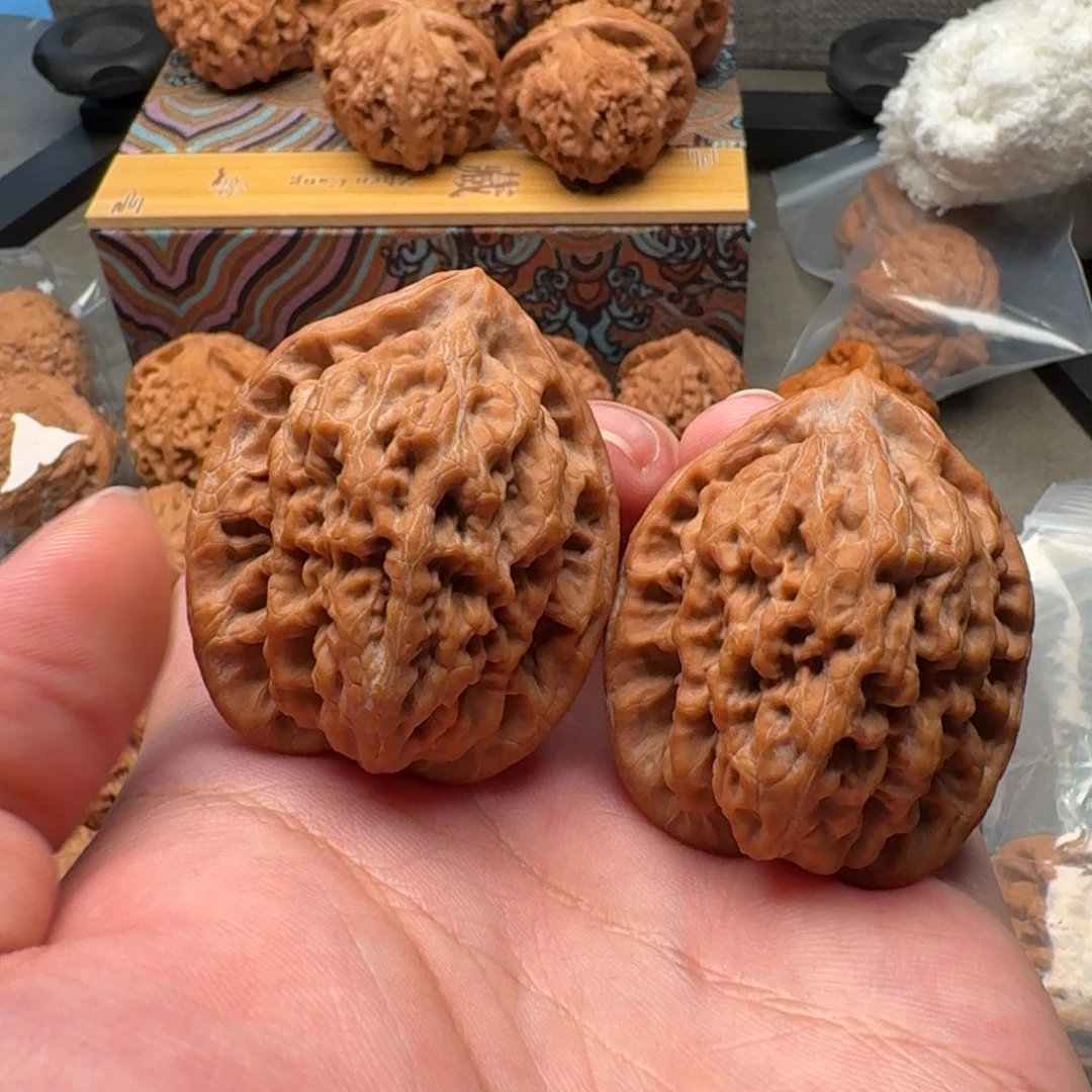 风****文玩核桃吊坠金公子