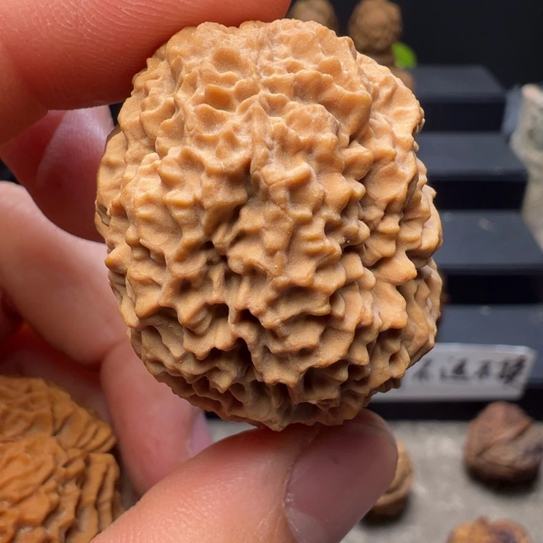 文玩核桃吊坠西南大刺40mm