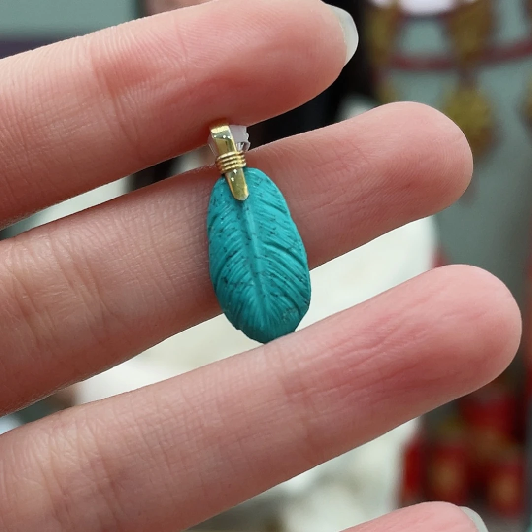 绿松石颈饰未镶嵌