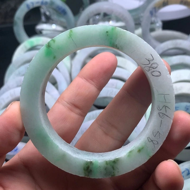 定制翡翠翡翠手镯未镶嵌翡翠手镯